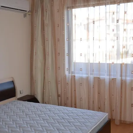 In Complex Chateau Nessebar Свети-Влас