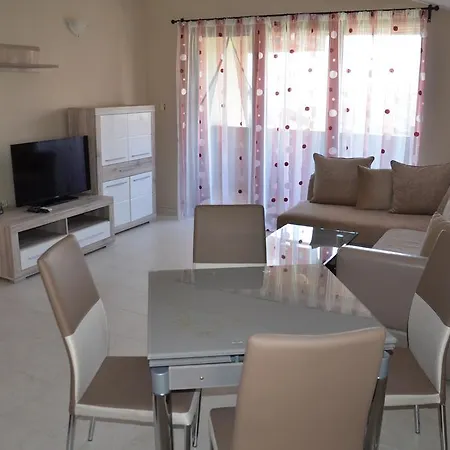 In Complex Chateau Nessebar